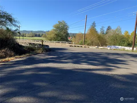 View/Area - 1121 Willapa Rd, Raymond, WA 98577 photo 2 of 4
