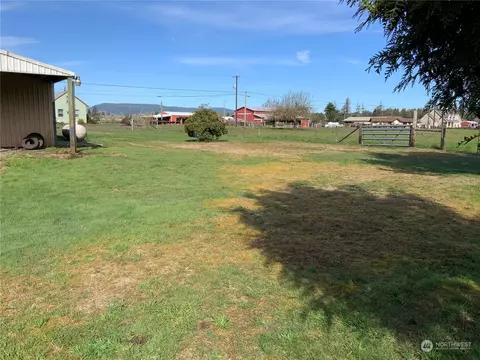 Exterior - 1121 Willapa Rd, Raymond, WA 98577 photo 8 of 12