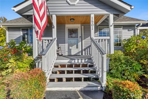 1501 Baker Ave, Everett, WA 98201 photo 2