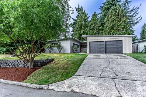 251 153 Rd Pl SE, Bellevue, WA 98007