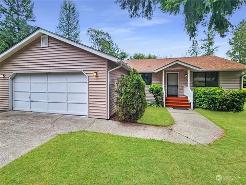 1125 Pacific Park Dr SE, Lacey, WA 98503