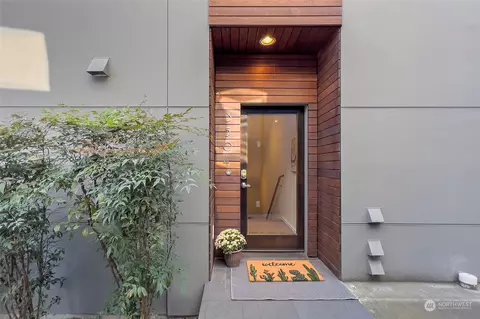 3504 Troll Ave N, Seattle, WA 98103