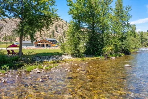 166 Mad River Rd, Entiat, WA 98822
