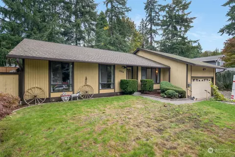 10924 166th Pl NE, Redmond, WA 98052