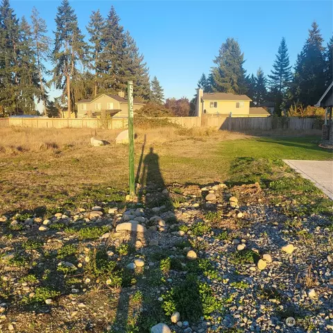 943 945 198th Street Ct E, Spanaway, WA 98387