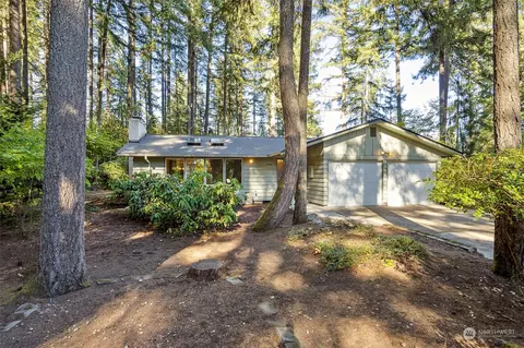 3358 Ken Lake Dr SW, Olympia, WA 98512