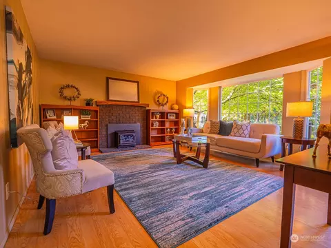 21425 Damson Rd, Bothell, WA 98021 photo 6
