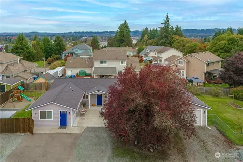 1805 5th St SW, Puyallup, WA 98371