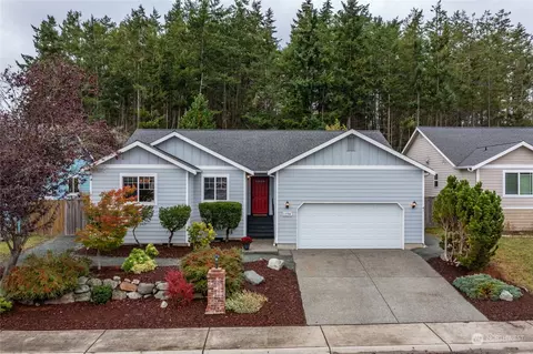 1774 NW Camellia Loop, Oak Harbor, WA 98277