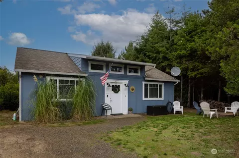 417 SW Yorkmar St, Ocean Shores, WA 98569