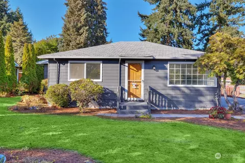 330 S 185th St, Burien, WA 98148