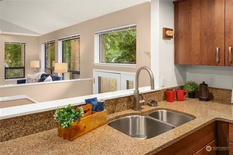 10635 NE 145th Pl, Bothell, WA 98011 photo 11