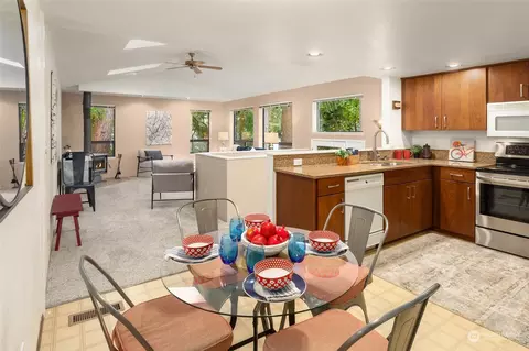 10635 NE 145th Pl, Bothell, WA 98011 photo 8