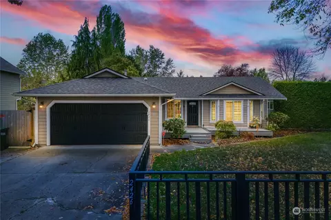 2426 20th St SE, Puyallup, WA 98374
