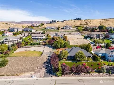 817 Briarwood Dr, East Wenatchee, WA 98802