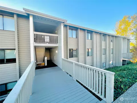 1319 S Puget Dr #D36, Renton, WA 98055