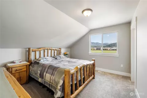 160 Love Dr, Enumclaw, WA 98022 photo 22