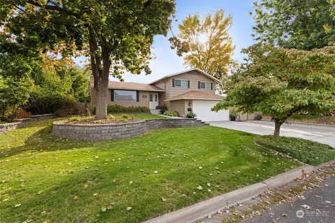 922 Olympia Dr, Walla Walla, WA 99362