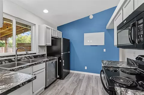 8 60th Pl SE, Everett, WA 98203 photo 13