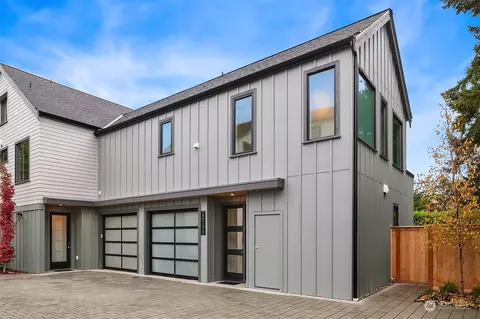 2619 34th Ave W #B, Seattle, WA 98199