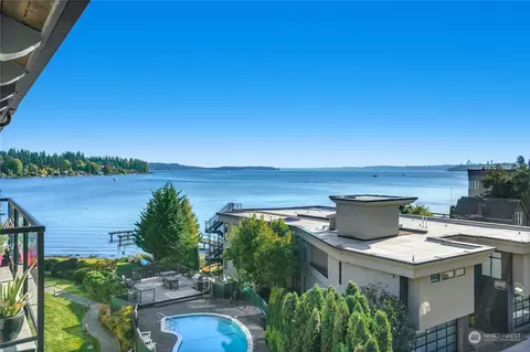 9201 NE Juanita Dr #407, Kirkland, WA 98034