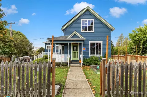 1011 Cass St, Port Townsend, WA 98368