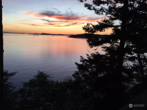 12614 Whitecap Ln, Anacortes, WA 98221