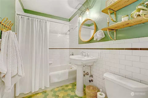 111 14th Ave E #2, Seattle, WA 98112 photo 11