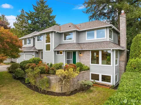 11040 Marine View Dr SW, Seattle, WA 98146