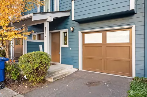 18220 70th Ln NE #105, Kenmore, WA 98028