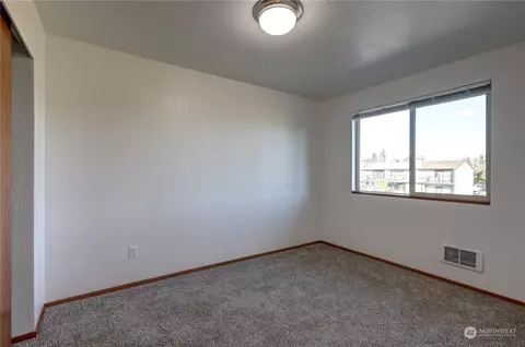 2734 Initial Pl, Enumclaw, WA 98022 photo 9
