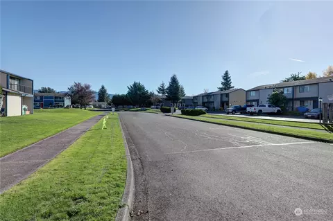 2734 Initial Pl, Enumclaw, WA 98022 photo 14