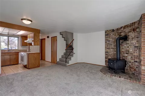 2734 Initial Pl, Enumclaw, WA 98022 photo 3
