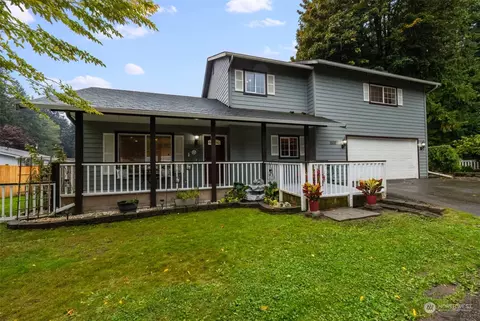 1537 Carr Blvd, Bremerton, WA 98312