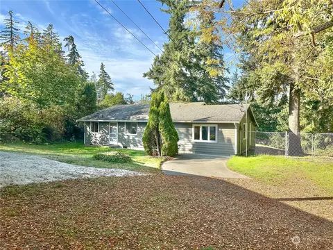 272 Kowntee St, Camano Island, WA 98282