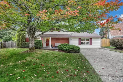 125 159th Pl SE, Bellevue, WA 98008