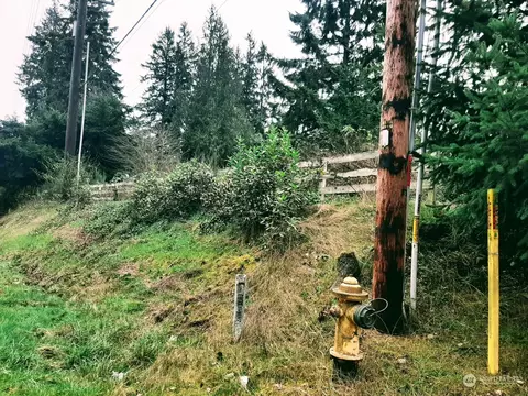 4660 SE Mile Hill Dr, Port Orchard, WA 98366