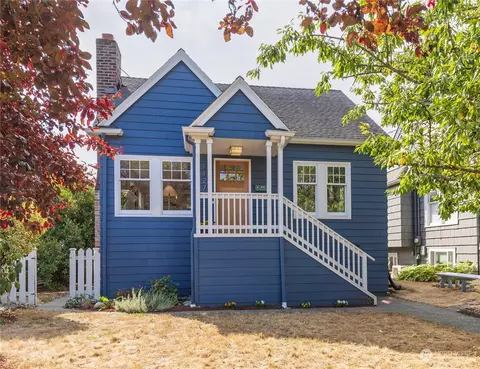 1127 N 76th St, Seattle, WA 98103