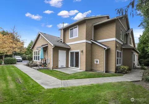 11121 7th Pl W #D, Everett, WA 98204