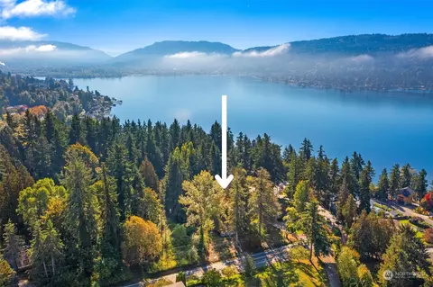 19 SE Nnn Se 24th Way, Sammamish, WA 98075
