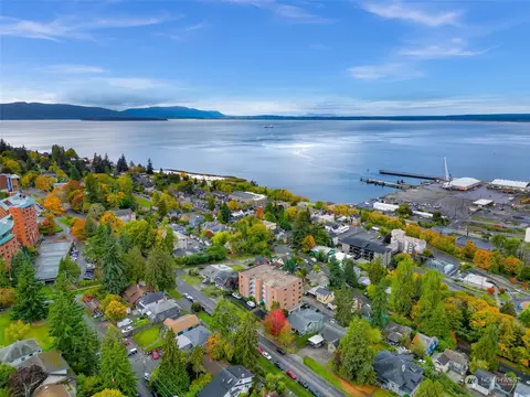 715 N Garden St #303, Bellingham, WA 98225