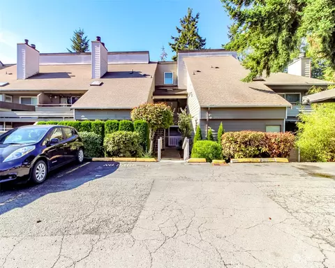 2508 S 317th St #106, Federal Way, WA 98003