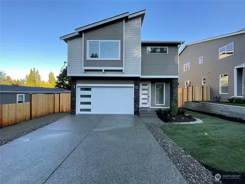 19024 16th Ave NE, Shoreline, WA 98155