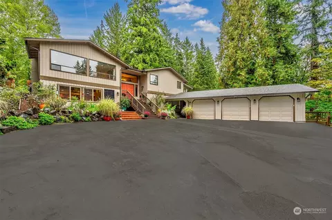 18313 Butternut Rd, Lynnwood, WA 98037