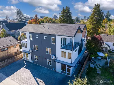 8052 Mary Ave NW #B, Seattle, WA 98117