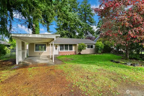 8421 Winona St SW, Lakewood, WA 98498