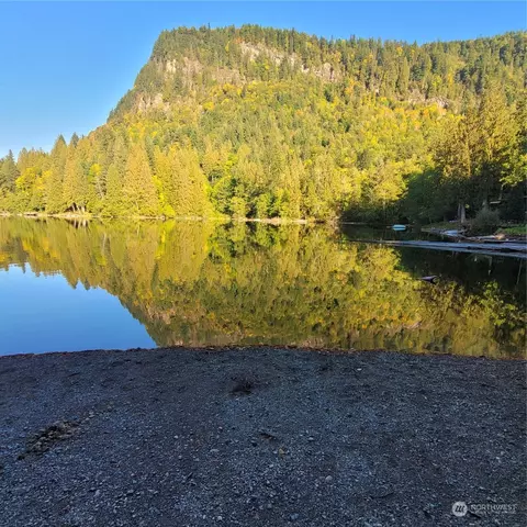37641 W Lake Walker Dr SE, Enumclaw, WA 98022 photo 2