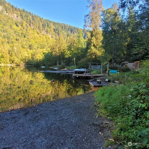 37641 W Lake Walker Dr SE, Enumclaw, WA 98022 photo 3