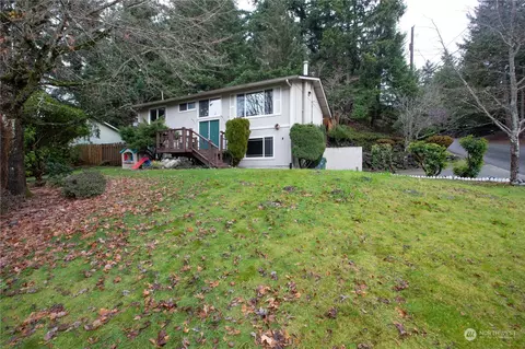 4719 70th Avenue Ct W, University Place, WA 98466