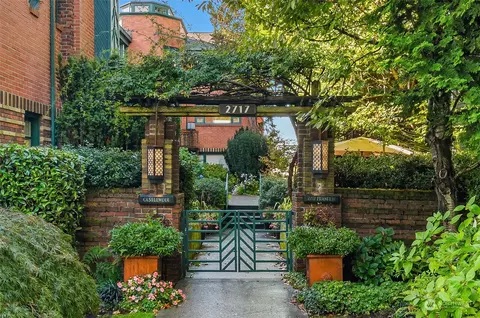2717 Franklin Ave E, Seattle, WA 98102
